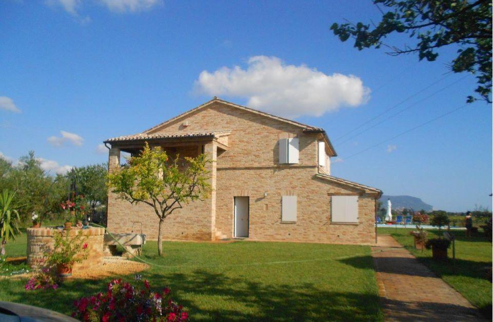 Casale Papa Country Village Loreto Exteriör bild